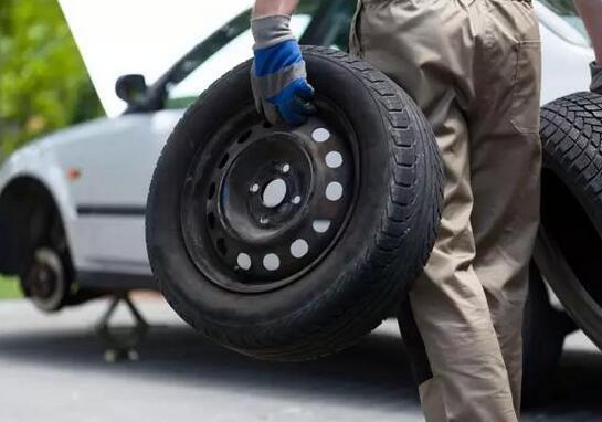 開(kāi)車(chē)省油技巧！教你用最少的油跑最遠(yuǎn)的路